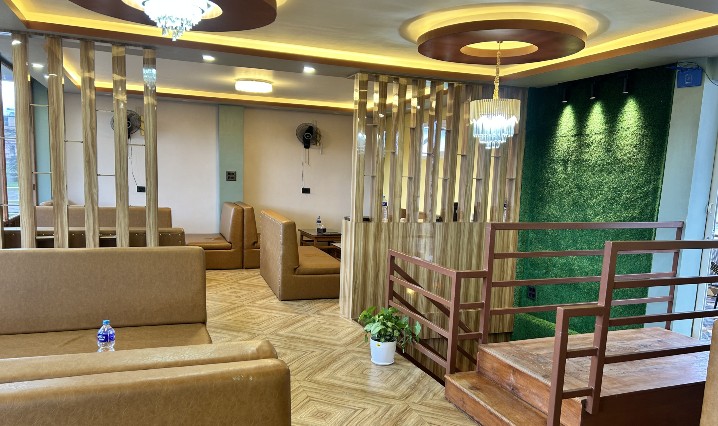 Spacious Dinning Area
